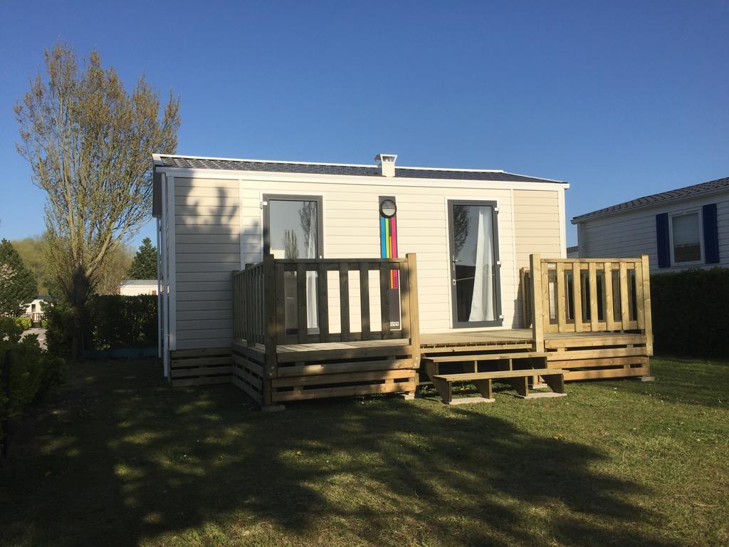 Camping Caravaning Les Cerisiers Berck Sur Mer Verton エクステリア 写真